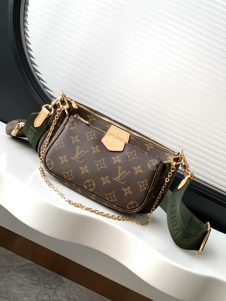 Louis Vuitton Multi Pochette in Tela Monogram
