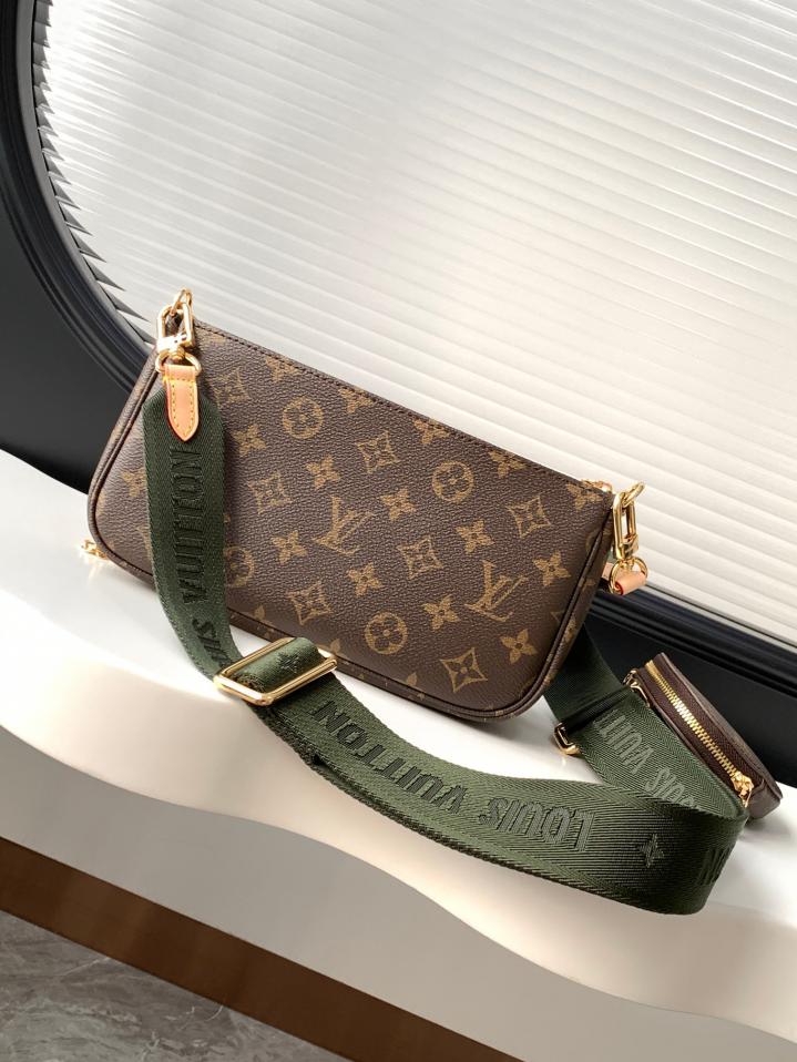 Louis Vuitton Multi Pochette in Tela Monogram