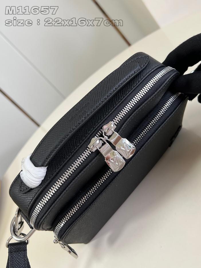 Cartella iconica in stile Gucci GG