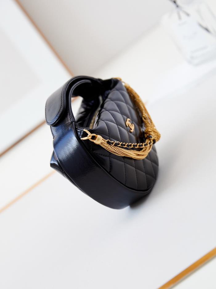 Chanel AP4058