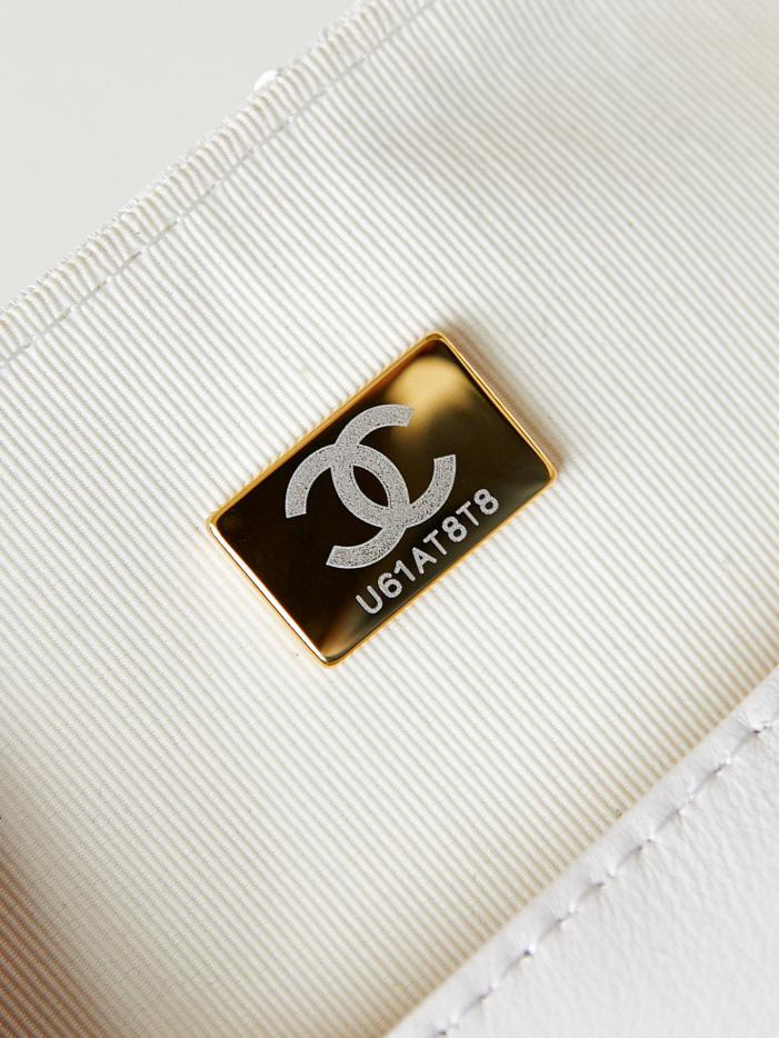 Chanel 23p fibbia smaltata serie love