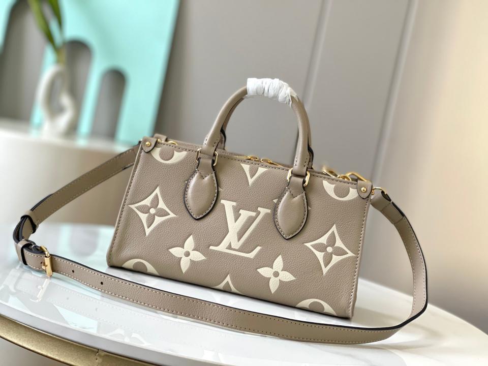 Borsa Louis Vuitton OnTheGo East West