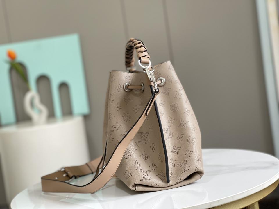 Louis Vuitton  Borsa a secchiello Vert LagonMuria