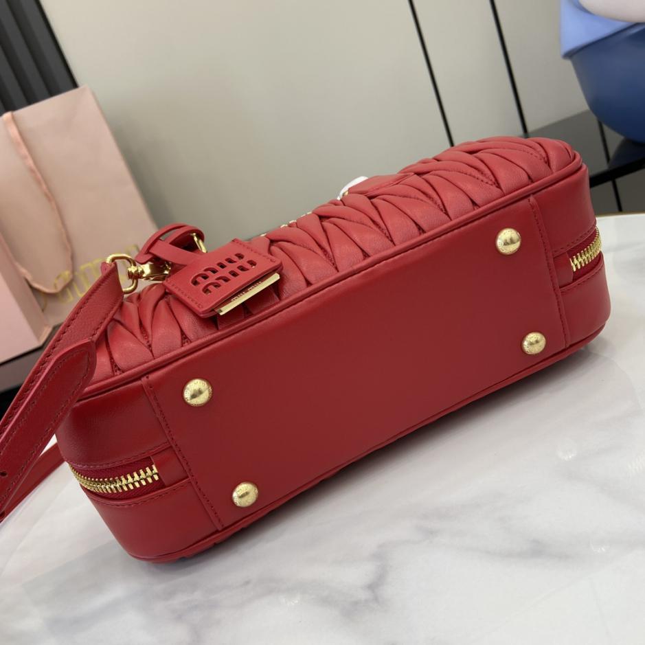 Con set completo di confezioni originali da banco” MIU MIU Arcadie Matelasse borsa a tracolla in pelle di pecora media 27 cm