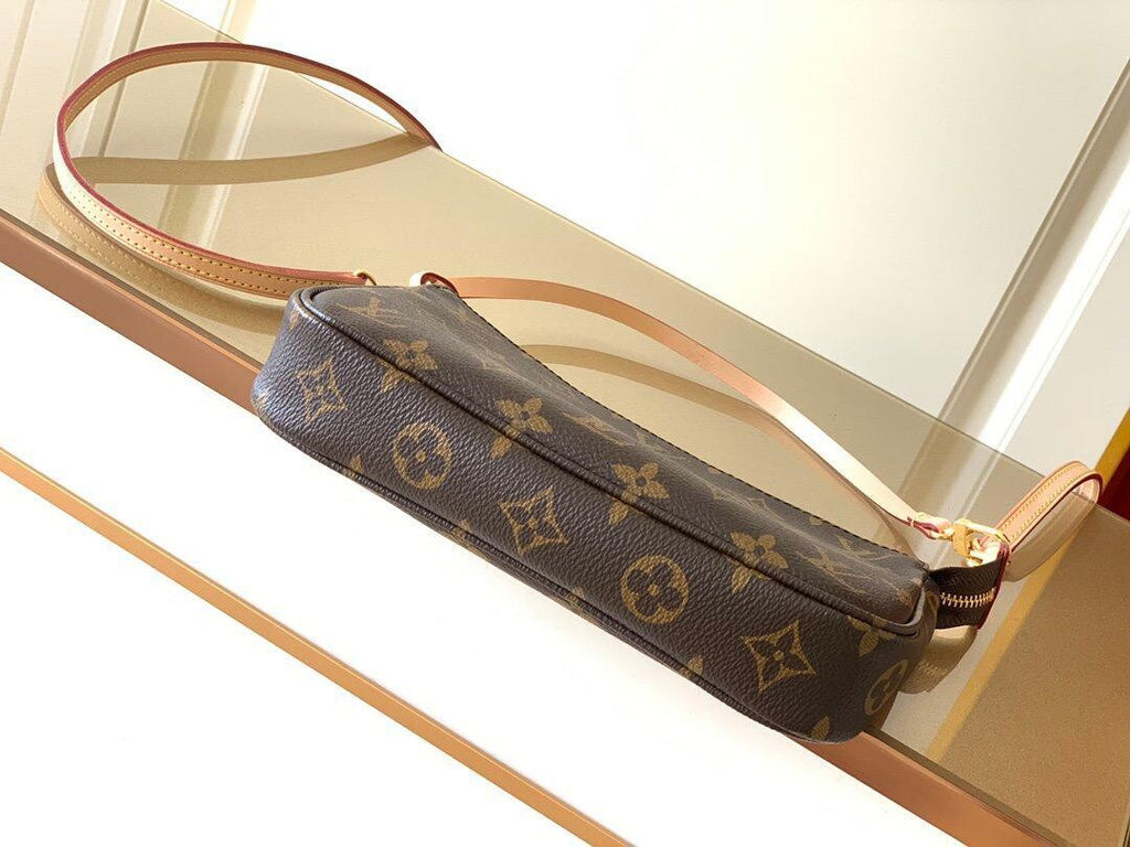 Louis Vuitton Pochette Accessoires NM in Tela Monogram