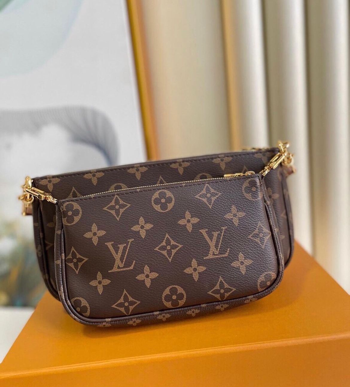 Louis Vuitton Multi Pochette Accessoires in Tela Monogram