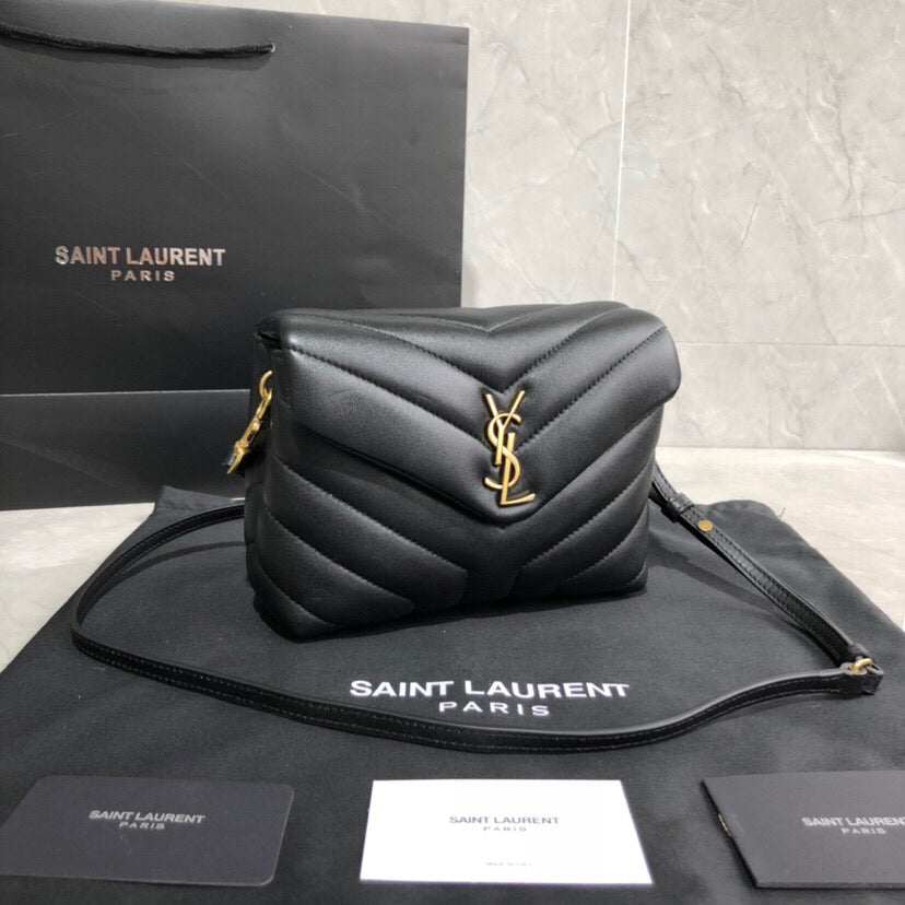 Yves Saint Laurent Loulou Toy in Pelle Trapuntata