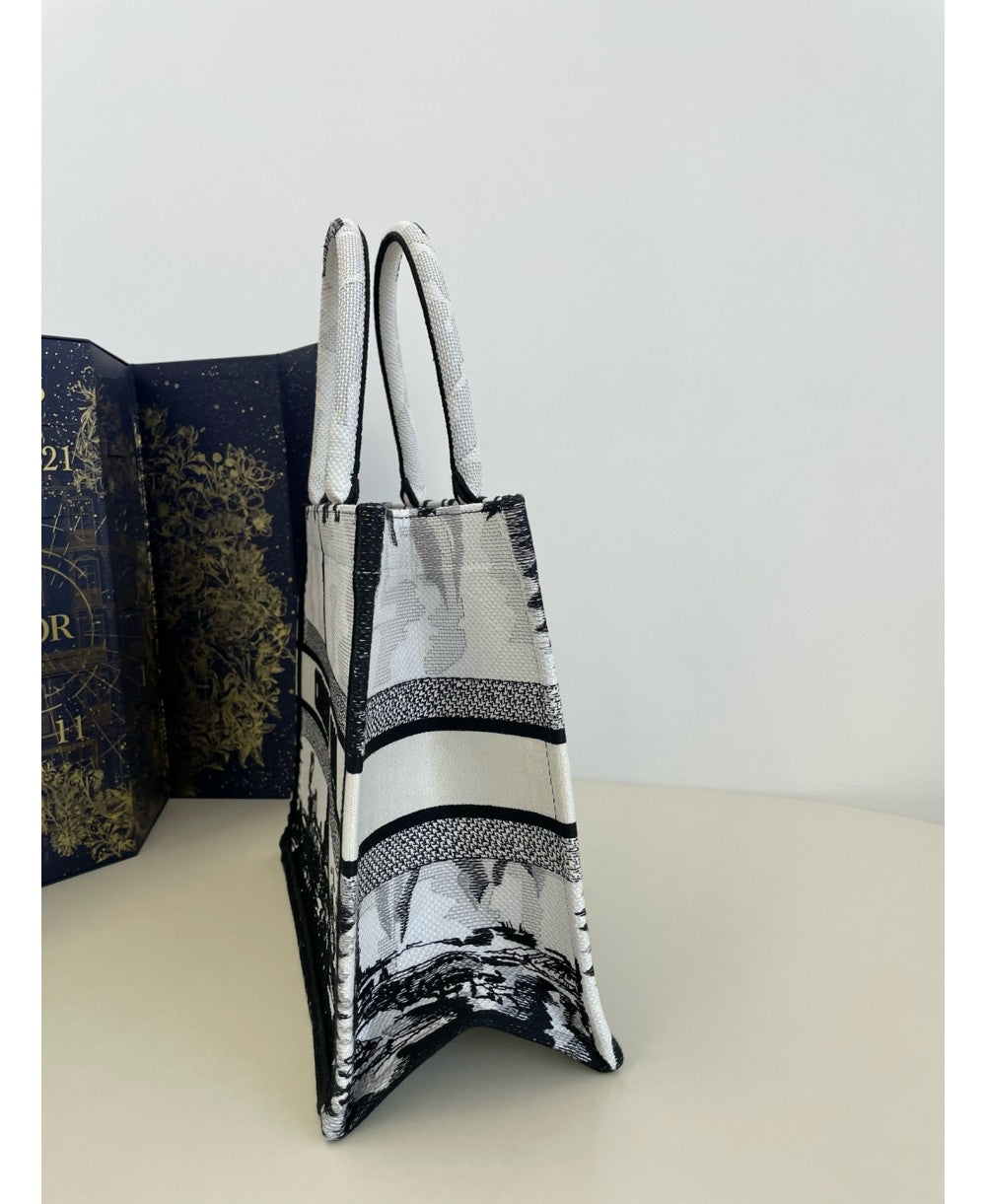 CHRISTIAN DIOR Medium Dior Book Tote