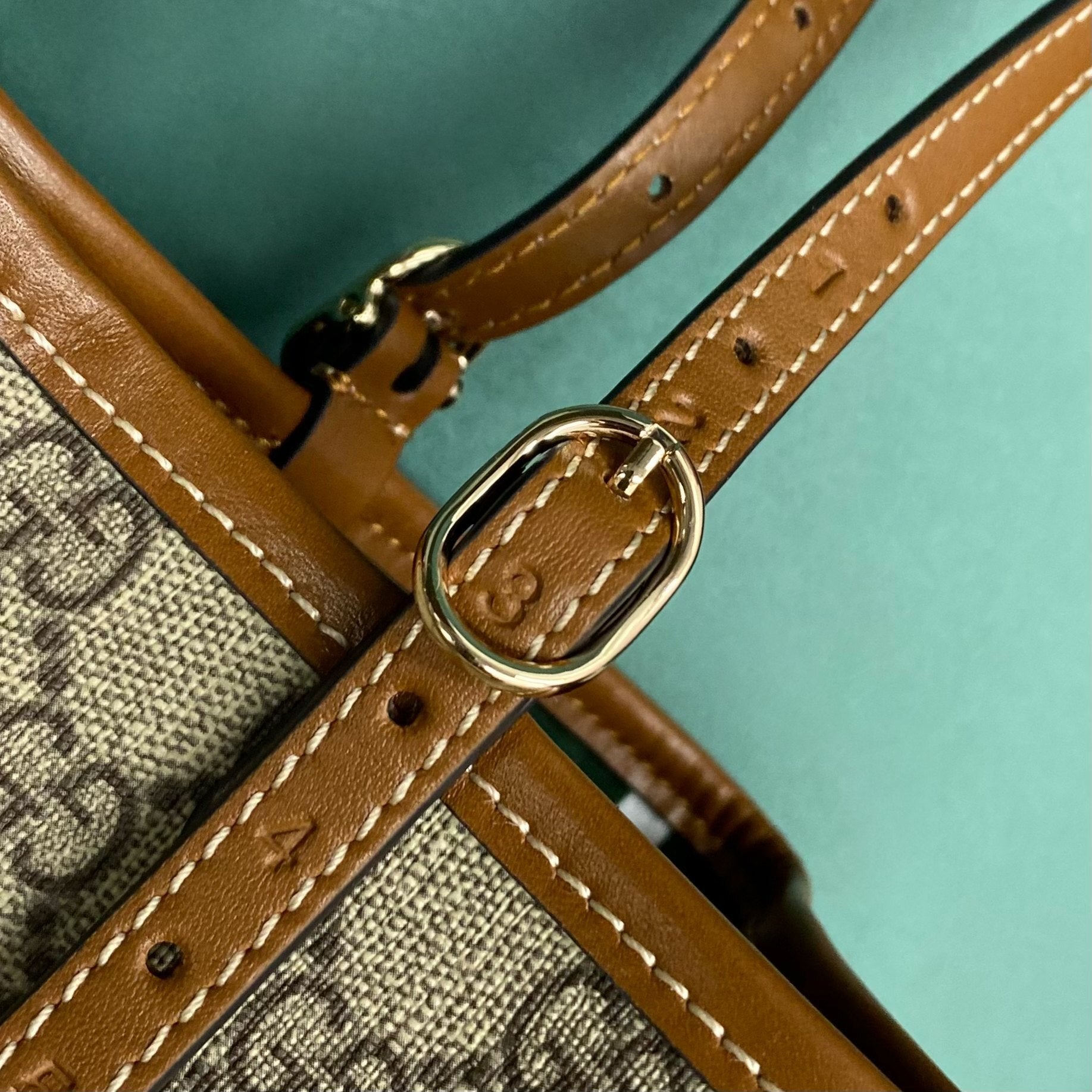 Gucci crossbody bag